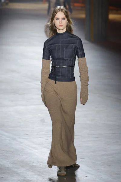 Look 7